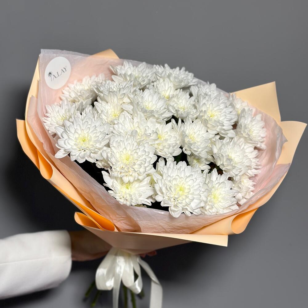 https://content2.flowwow-images.com/data/flowers/1000x1000/48/1698407522_98329548.jpg
